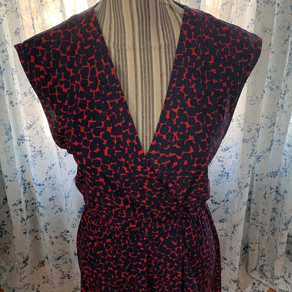 EUC small cap sleeve BCBG faux wrap dress,$22 - Picture 2 of 6